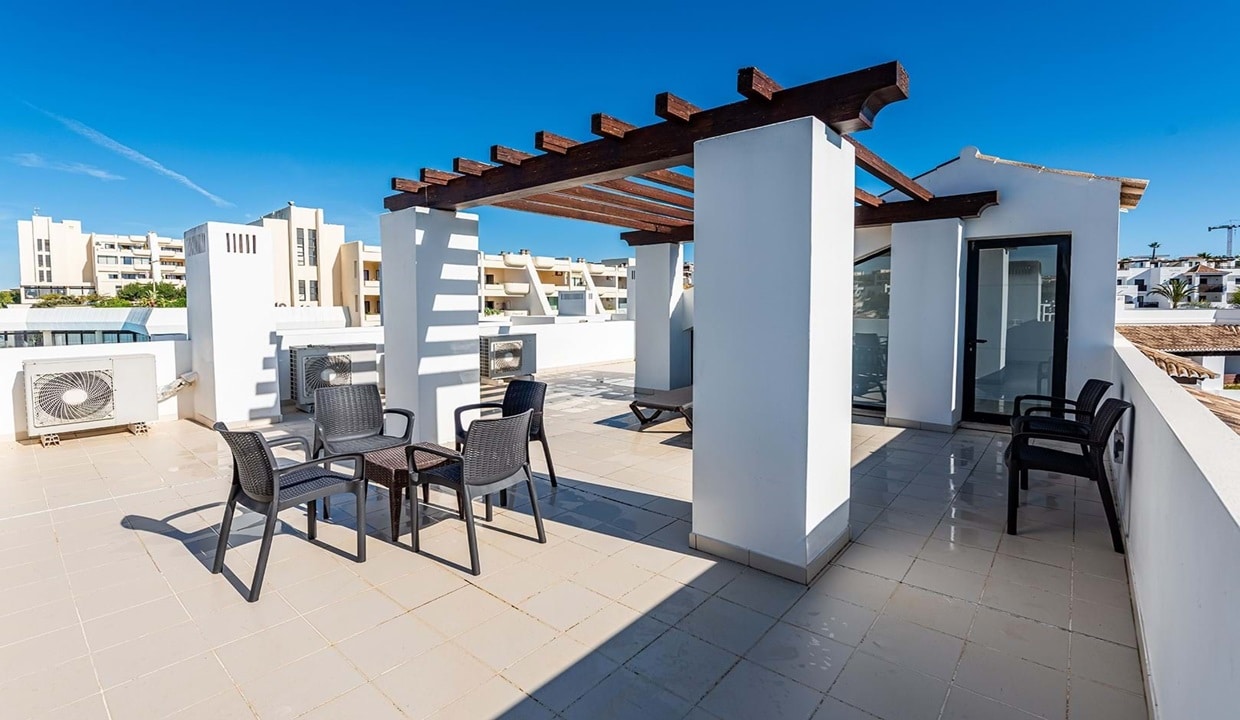 Sea View 2 Bed Luxury Apartment In Porto do Mos Lagos Algarve 8