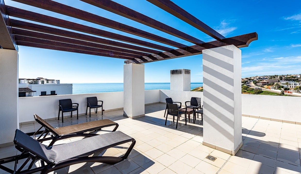 Sea View 2 Bed Luxury Apartment In Porto do Mos Lagos Algarve 9