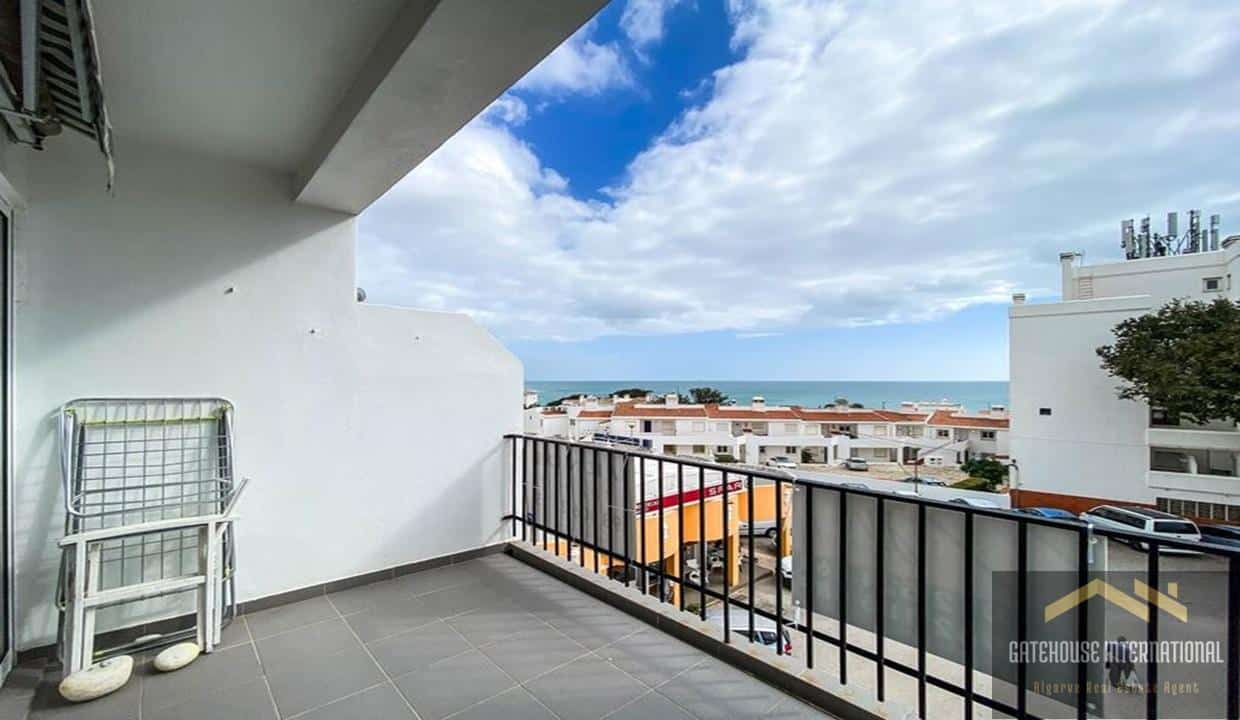 Sea View 3 Bed Apartment In Praia da Luz Algarve5