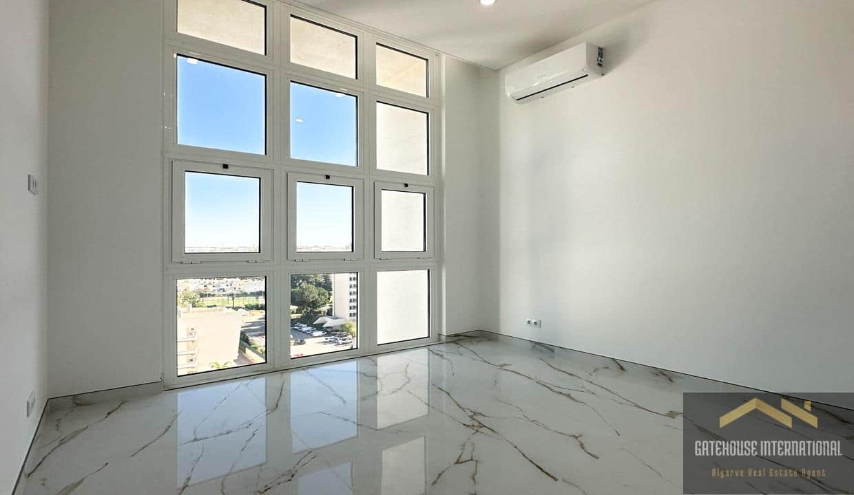 Top Floor Sea View Apartment In Vilamoura Algarve988