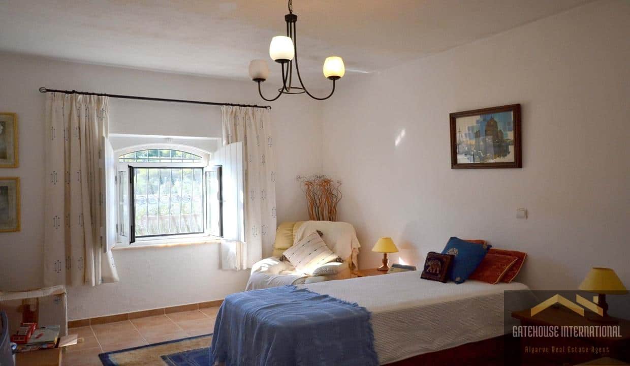 Traditional 4 Bed Villa In Corotelo Sao Bras de Alportel Algarve0