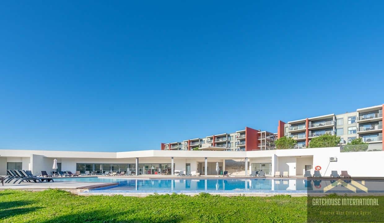 1 Bed Apartment For Sale In Portimao Algarve 1