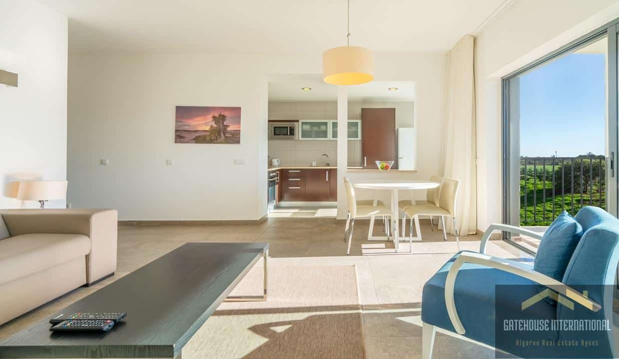 1 Bed Apartment For Sale In Portimao Algarve 11