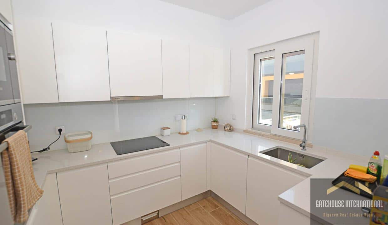 1st Floor New 2 Bed Apartment With Garage In Cabanas de Tavira Algarvea