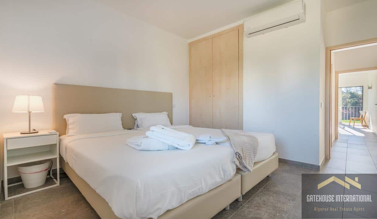2 Bed Apartment For Sale In Portimao Algarve 22