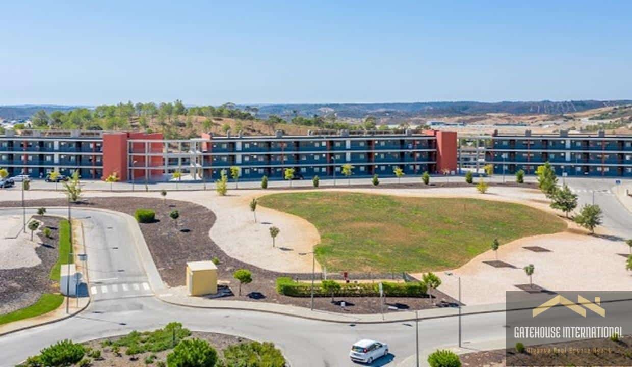 2 Bed Apartment For Sale In Portimao Algarve 676