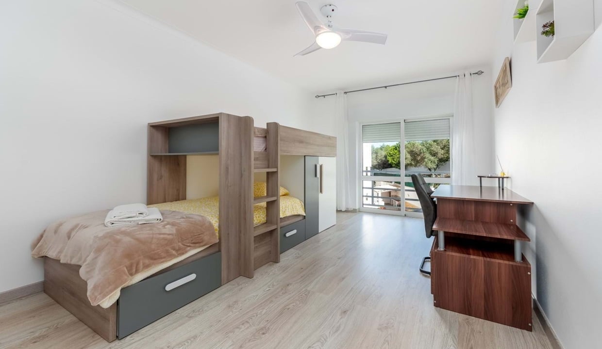 2 Bed Apartment In Lagos City Centre Algarve 7