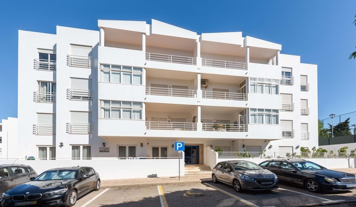 2 Bed Apartment In Lagos City Centre Algarve 8