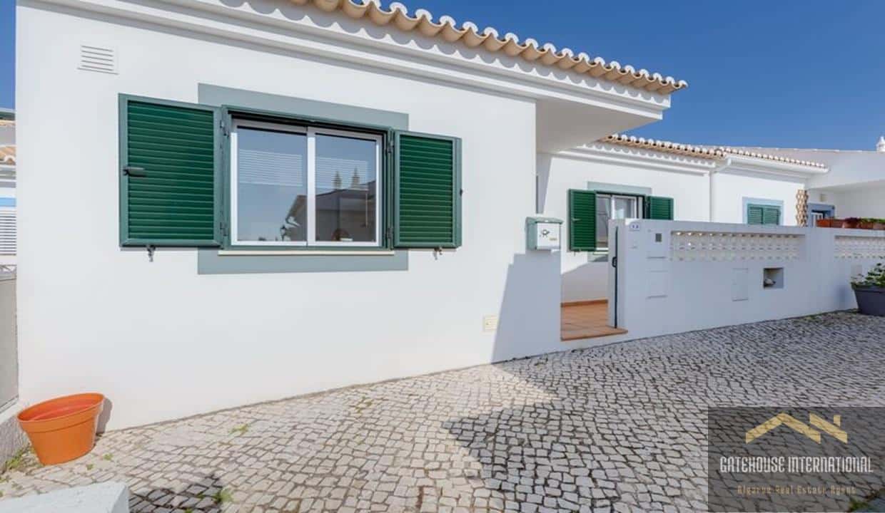 2 Bed Single Storey House In Espiche Luz Algarve