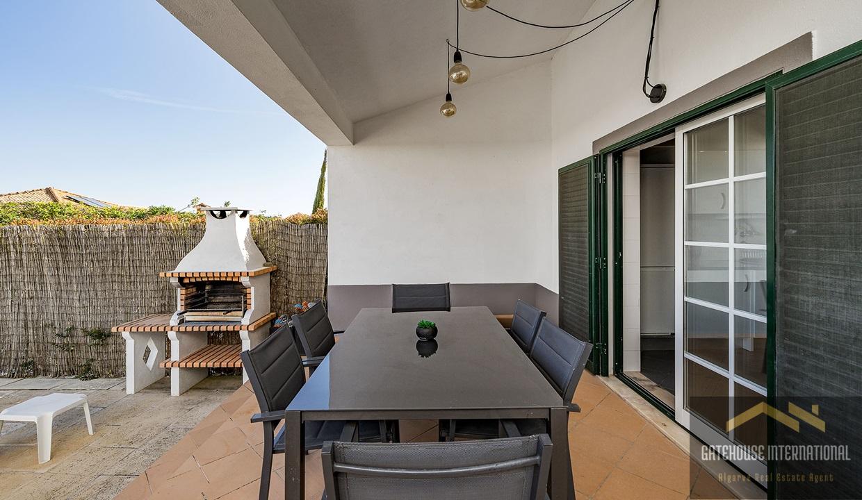 3 Bed Townhouse With Pool In Varandas do Lago Algarve 00