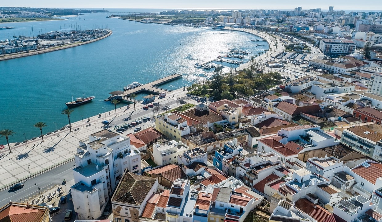 4 Bed House Split Into 3 Apartments In Portimao Algarve 222