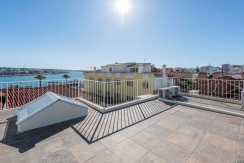 4 Bed House Split Into 3 Apartments In Portimao Algarve 444