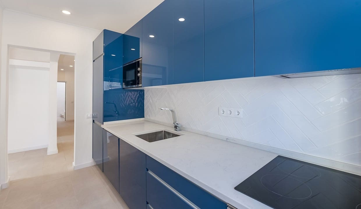 4 Bed House Split Into 3 Apartments In Portimao Algarve