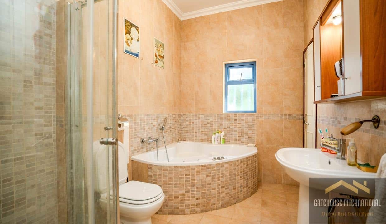 4 Bed Single Storey Villa For Sale In Loule Algarve 2
