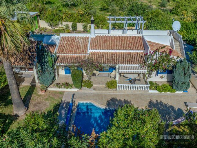 Villa de plain-pied de 4 chambres à vendre à Loule Algarve 76