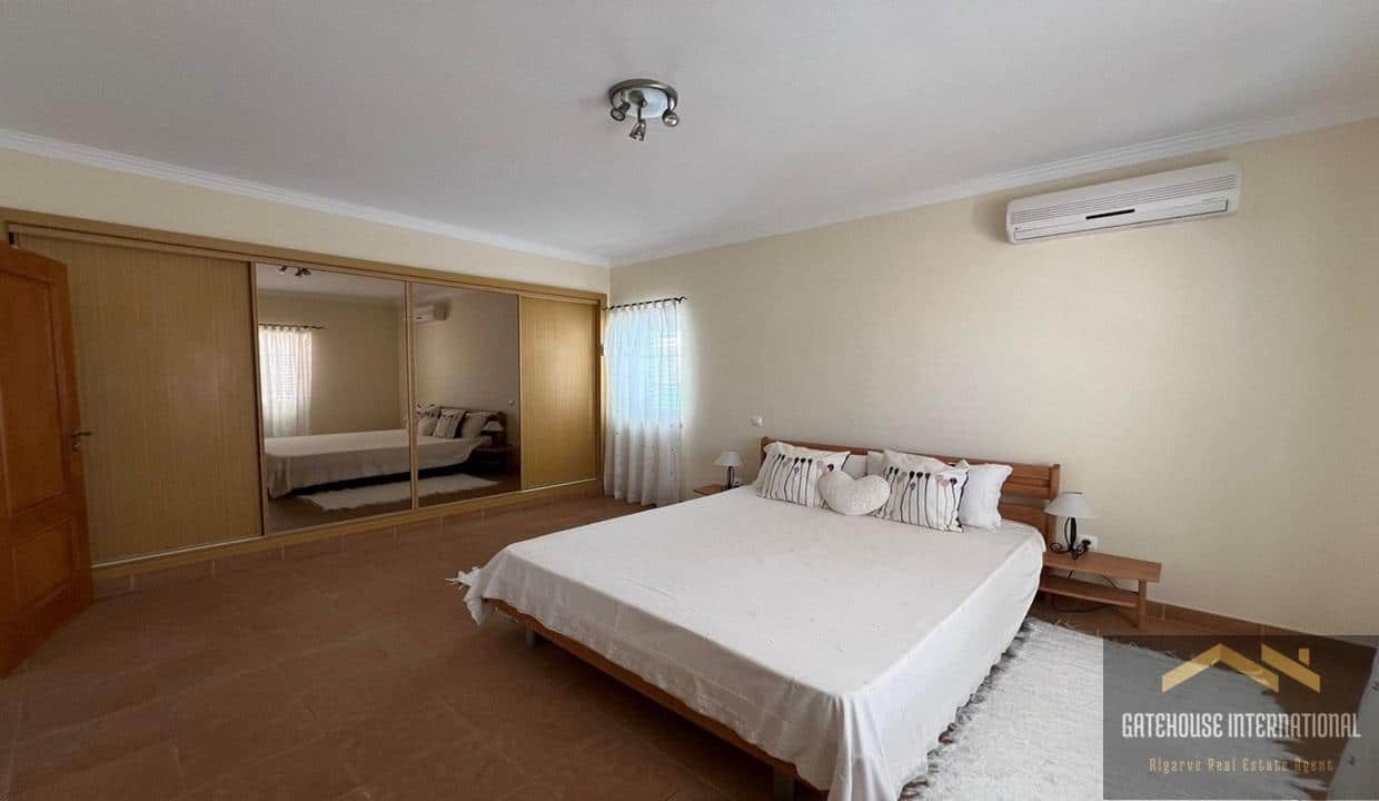 4 Bed Villa For Sale In Moncarapacho Algarve 54