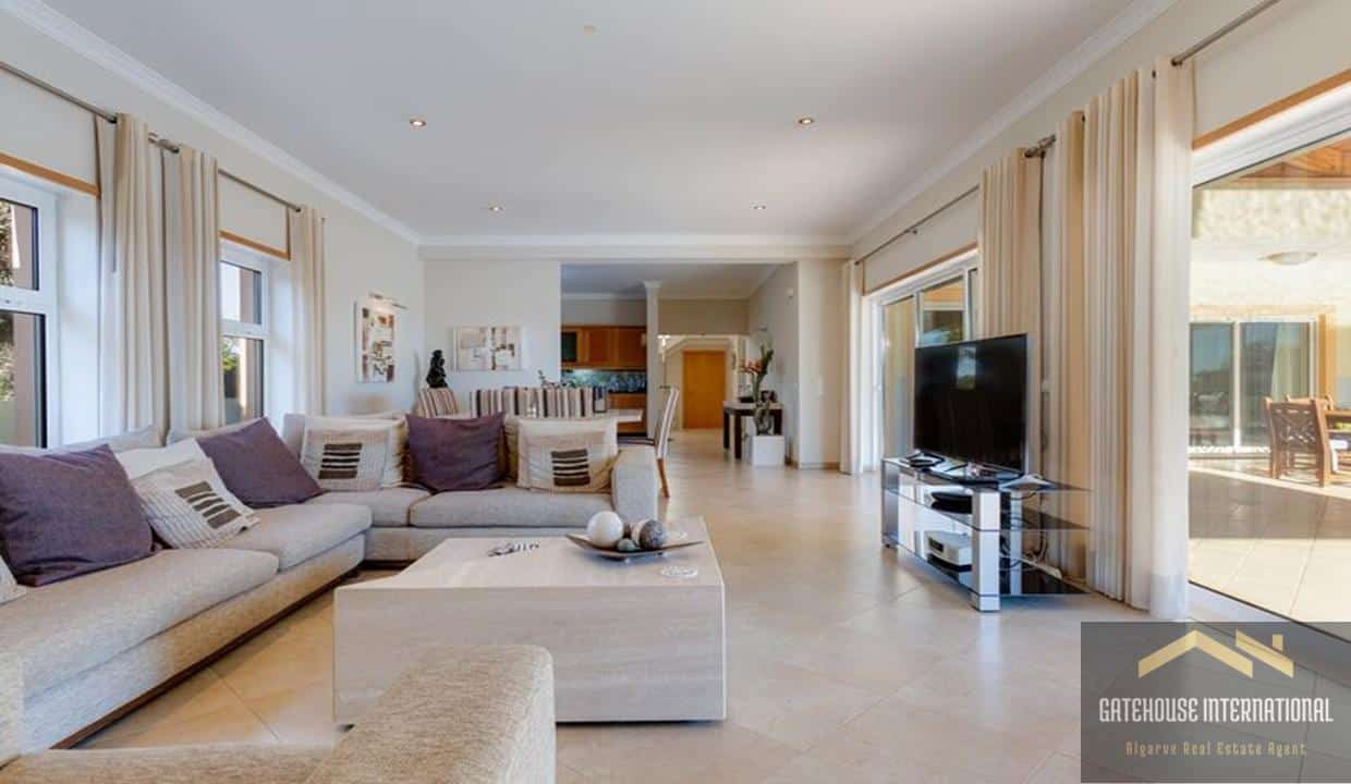 4 Bed Villa For Sale In Praia da Luz Algarve8