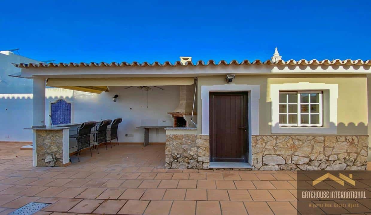 4 Bed Villa With A Guest Annexe & Pool In Loule Algarve12