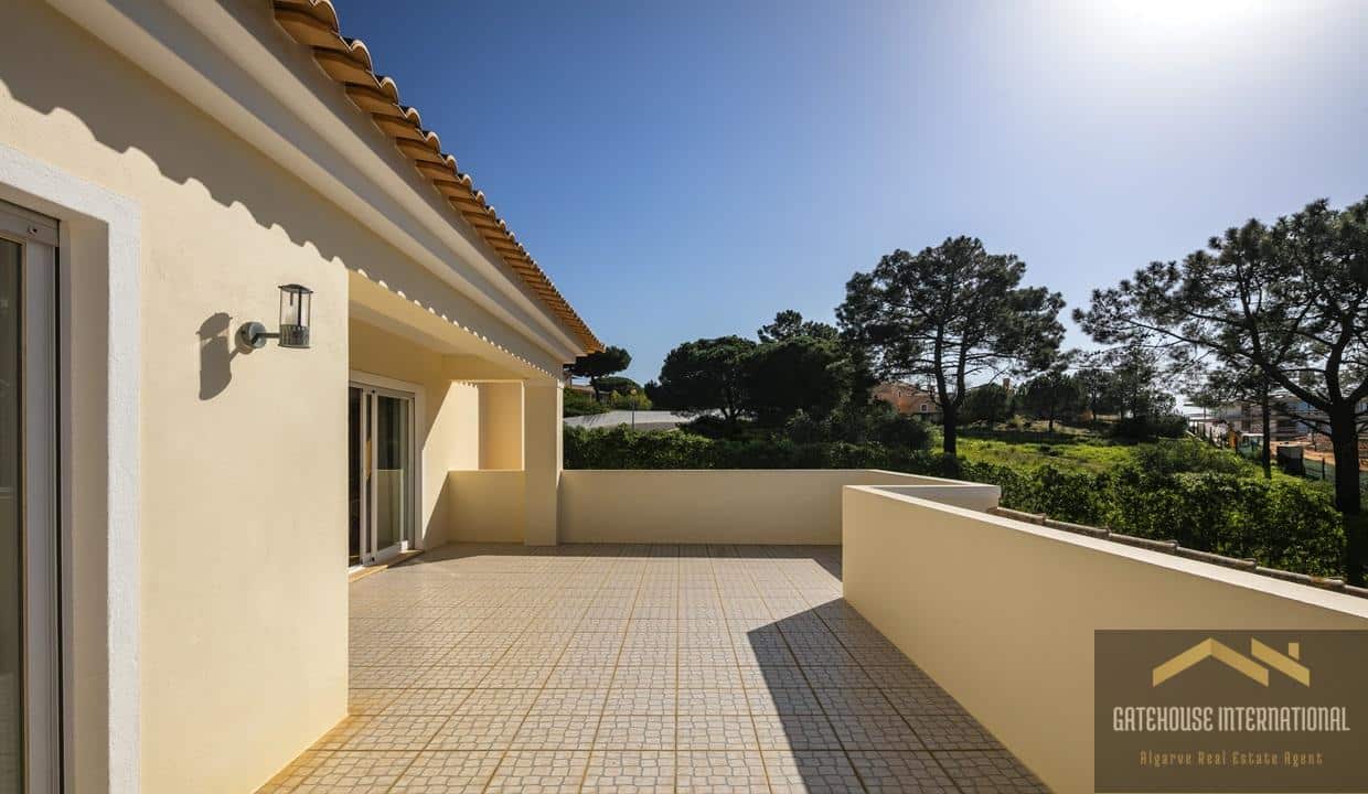 4 Bed Villa With Pool In Carvoeiro Algarve For Sale656