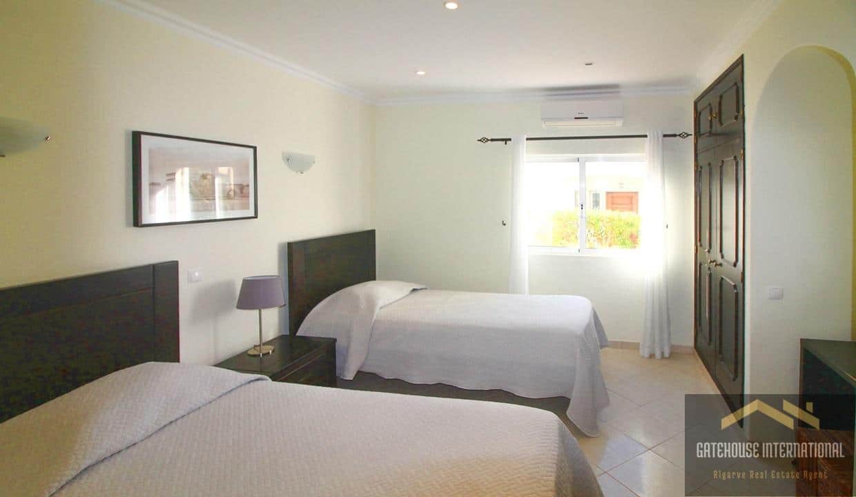 4 Bed Villa With Pool In Vilamoura Algarve1