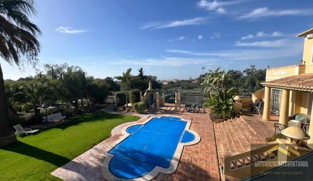 6 Bed Villa With Guest Annexe & Pool & Tennis Court In Santa Barbara de Nexe Algarve 21
