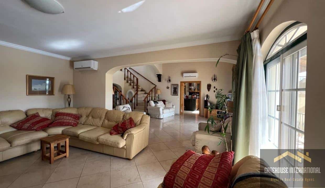 6 Bed Villa With Guest Annexe & Pool & Tennis Court In Santa Barbara de Nexe Algarve 54
