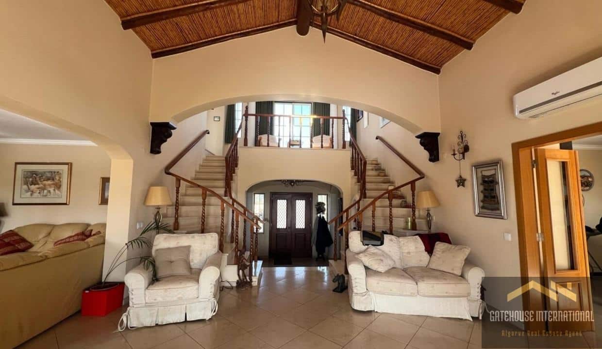 6 Bed Villa With Guest Annexe & Pool & Tennis Court In Santa Barbara de Nexe Algarve 65