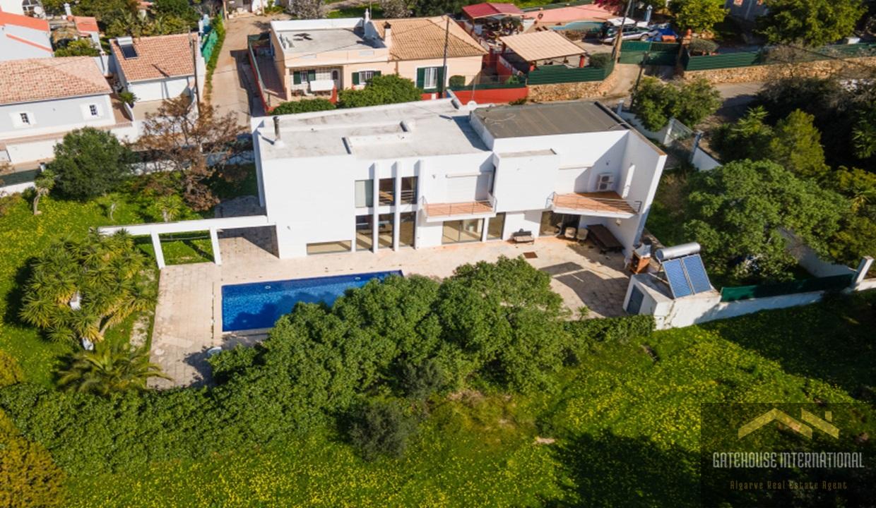 Detached Villa With Pool In Almancil Algarve 12