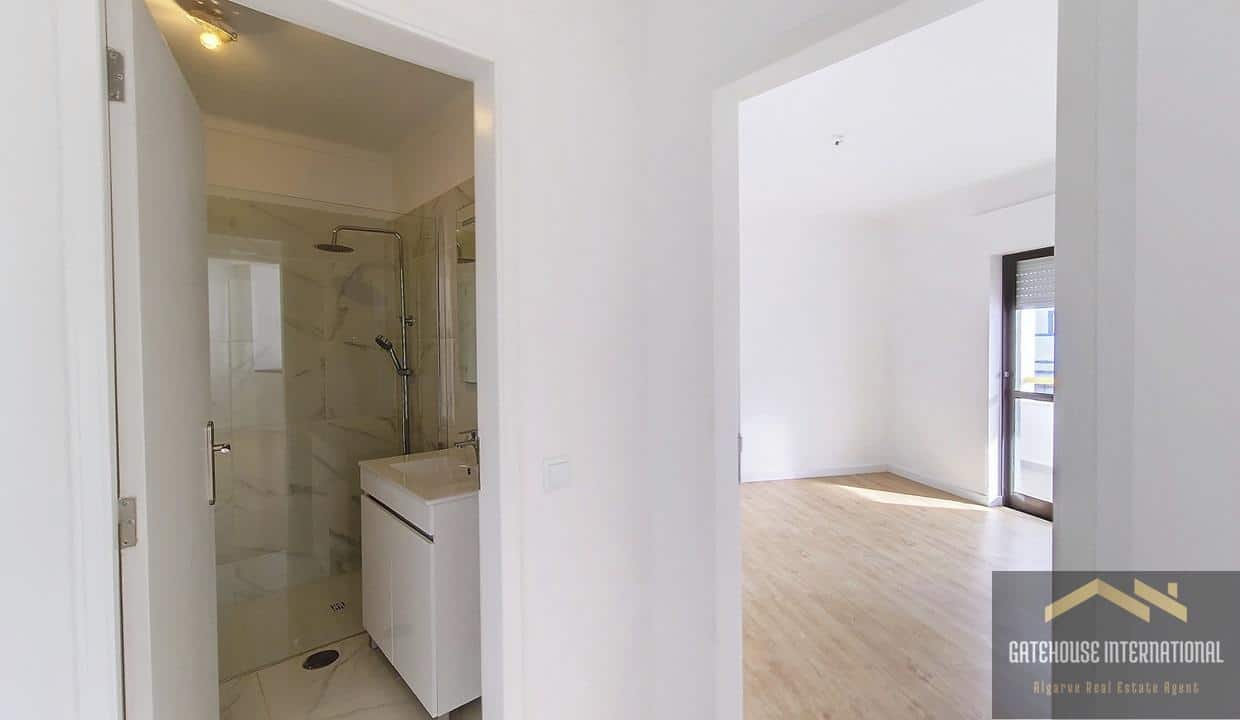 Renovated 1 bed Apartment In Montechoro Albufeira Algarve 0