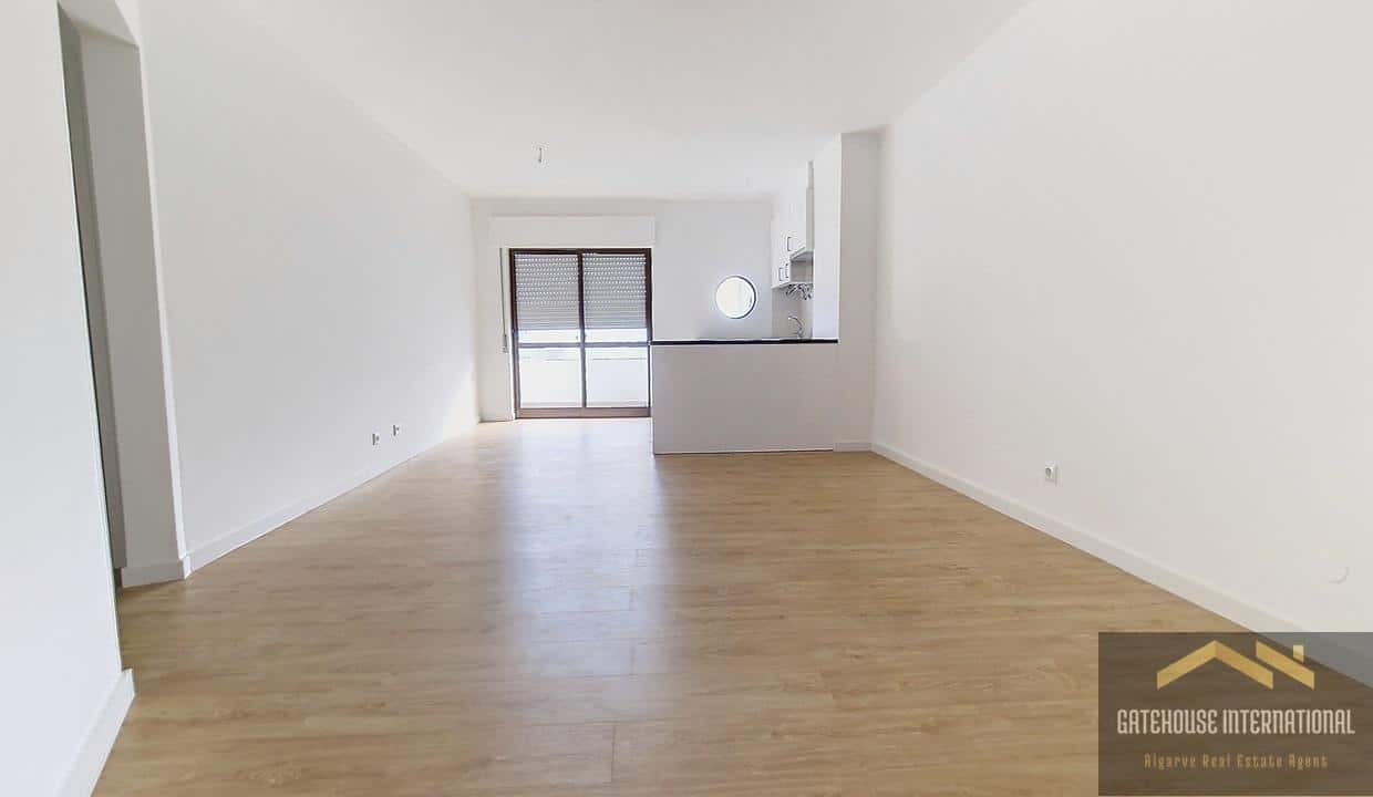 Renovated 1 bed Apartment In Montechoro Albufeira Algarve 2