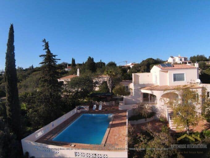 Villa mit 4 Schlafzimmern und 1 Schlafzimmer im Nebengebäude mit Meerblick in Santa Barbara, Algarve666