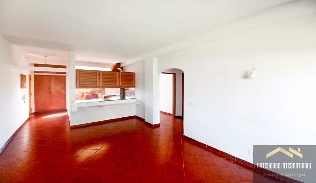 2 Bed Apartment For Sale In Quarteira Algarve 8