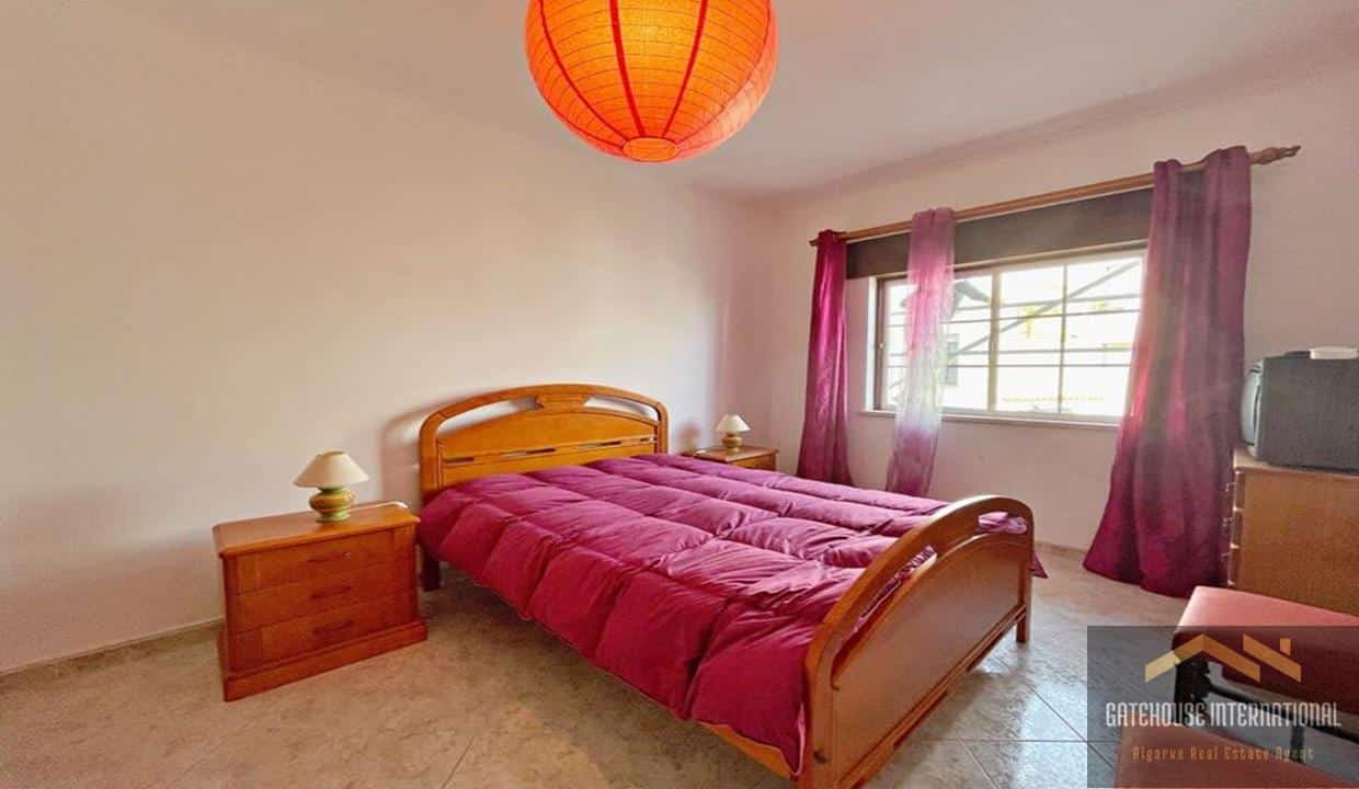 2 Bed Apartment In Praia da Luz Algarve98
