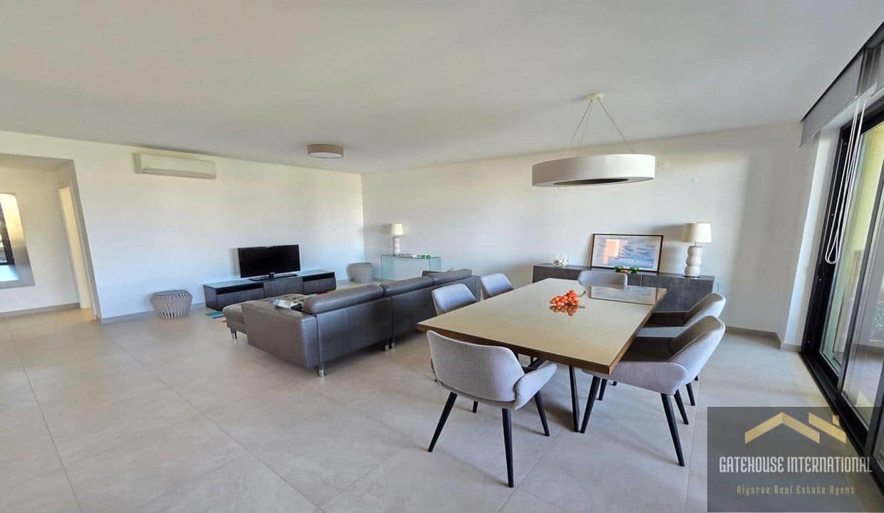 2 Bed Apartment Near Anantara Hotel Vilamoura Algarve 8