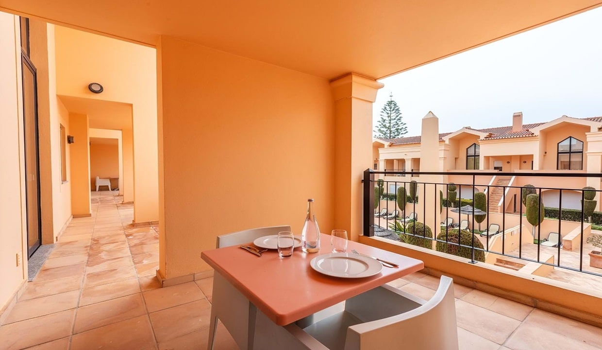2 Bed House Plus 1 Bed Apartment In Praia da Luz Algarve78