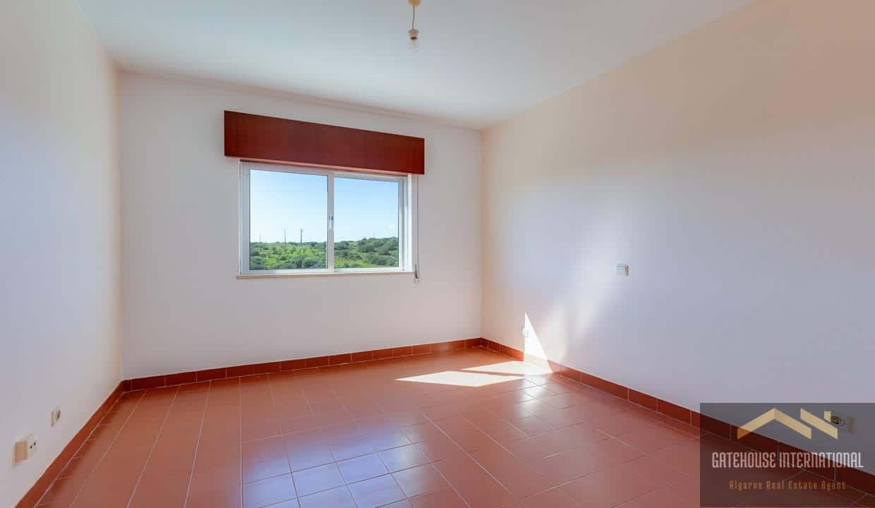 3 Bed Apartment In Almadena Luz Algarve0