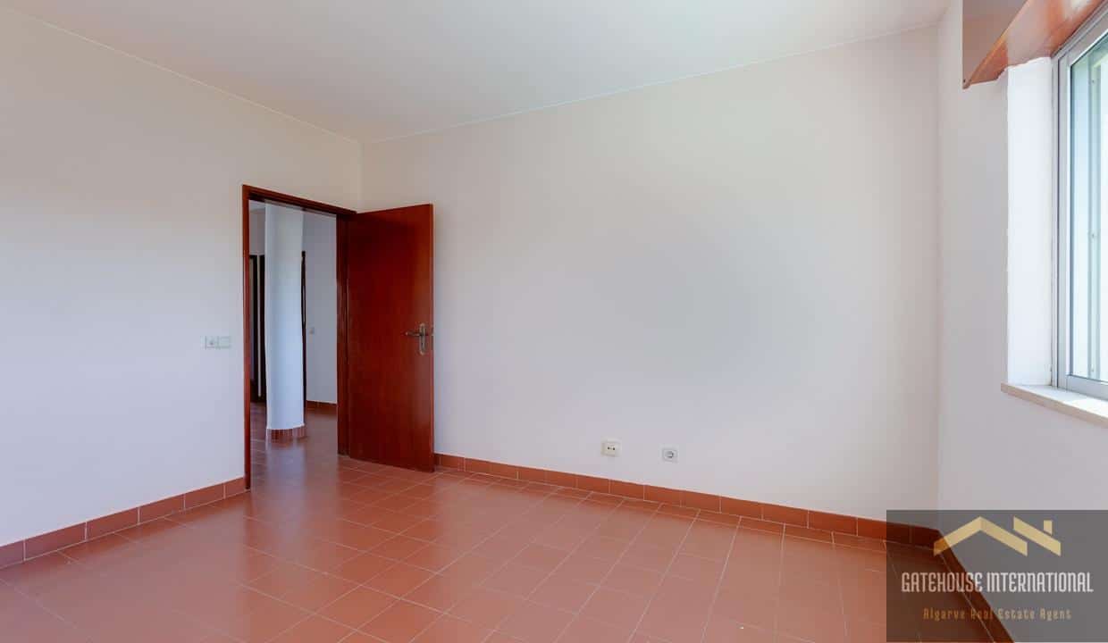3 Bed Apartment In Almadena Luz Algarve00