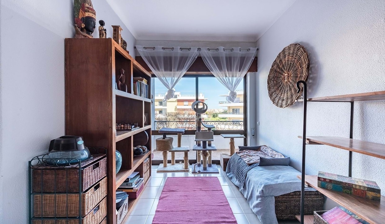 3 Bed Apartment In Lagos Town Algarve 4