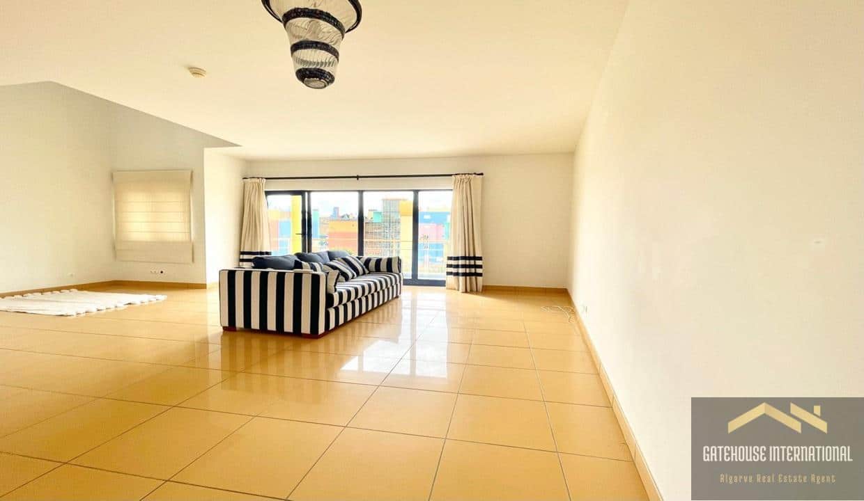 3 Bed Duplex Apartment On Albufeira Marina Algarve