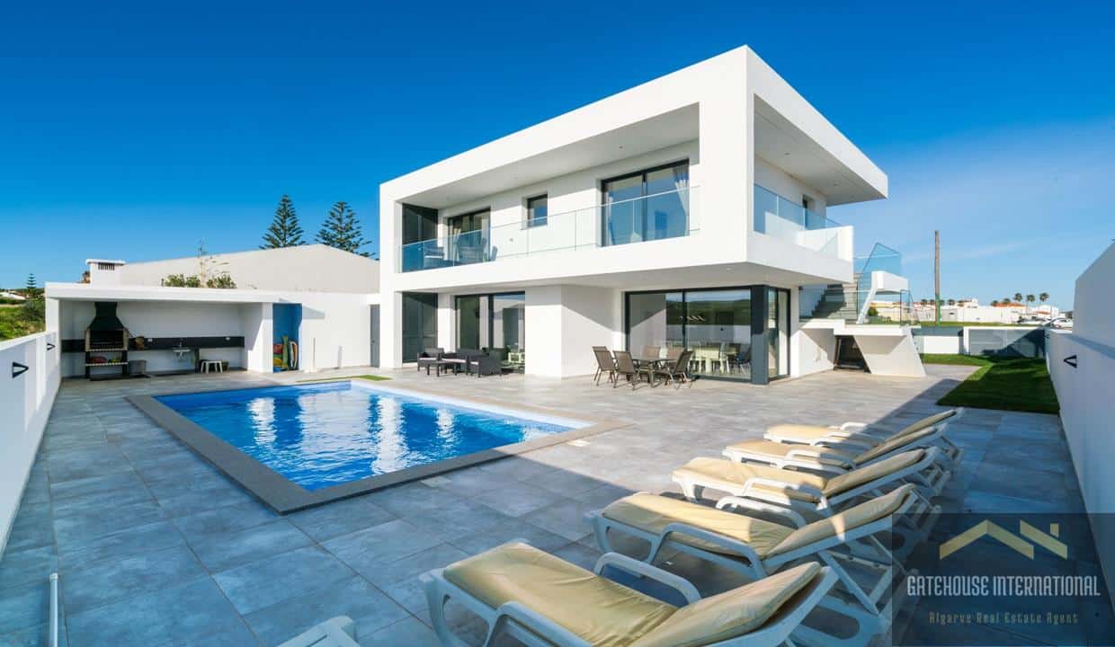 3 Bed Modern Villa In Vila do Bispo Algarve32