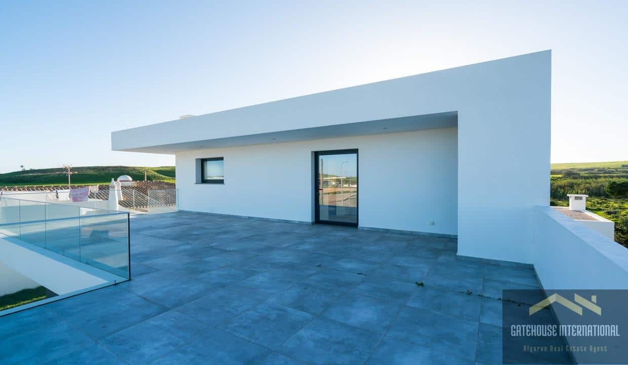 3 Bed Modern Villa In Vila do Bispo Algarve56