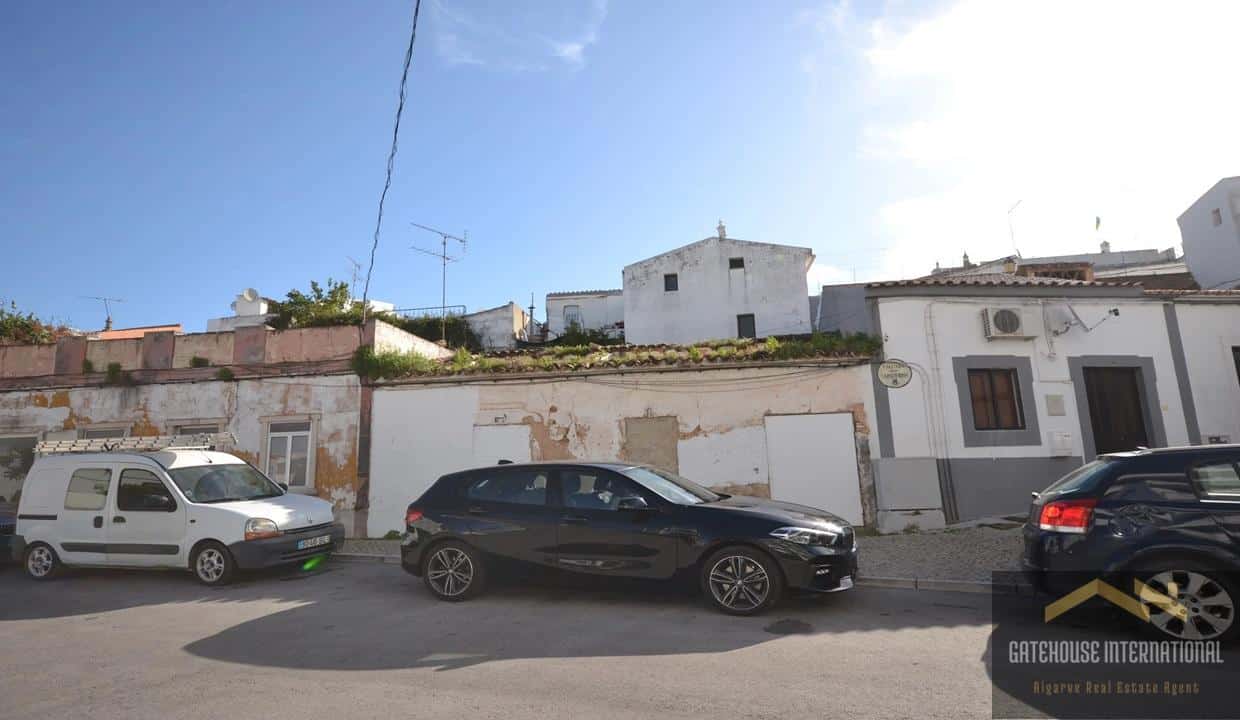 3 Bed Ruin Townhouse For Renovation in Loule Centre Algarve6