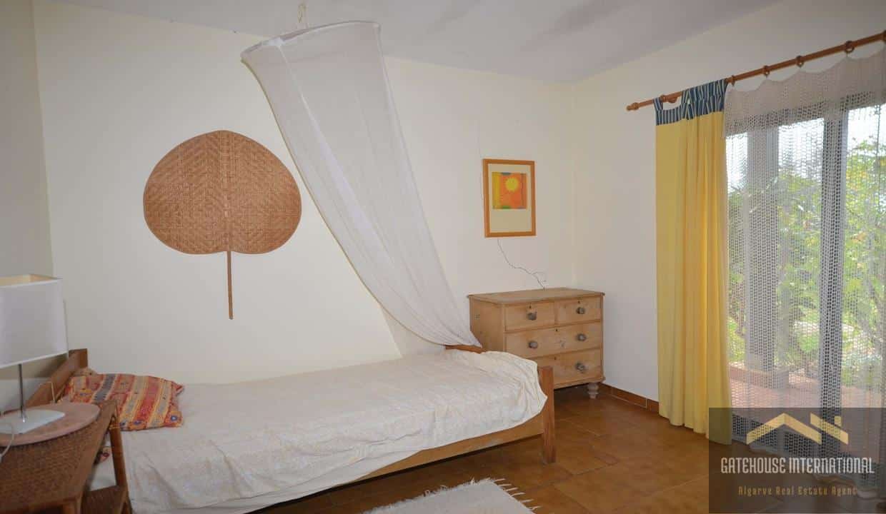 3 Bed Villa With A Large Plot In Santa Barbara Algarve12