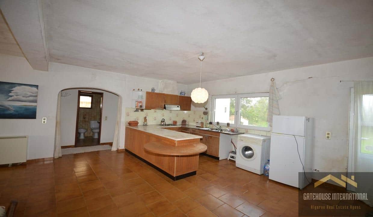 3 Bed Villa With A Large Plot In Santa Barbara Algarve54