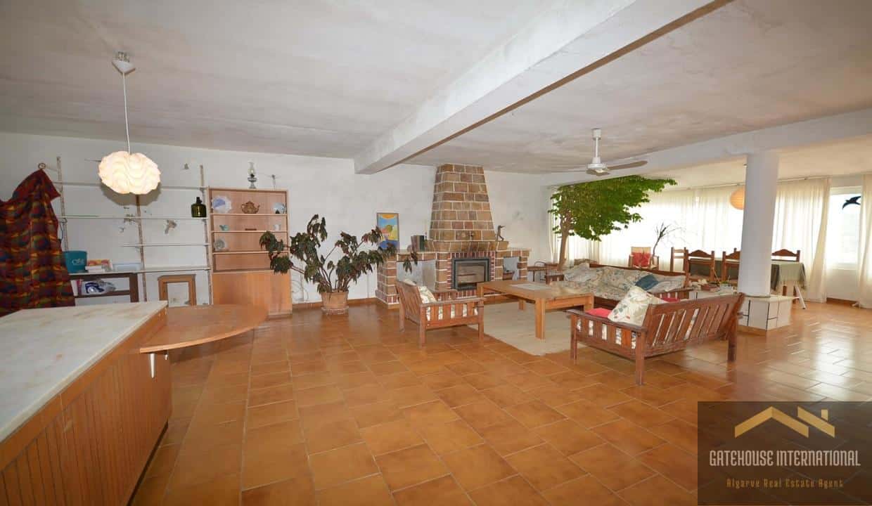 3 Bed Villa With A Large Plot In Santa Barbara Algarve65