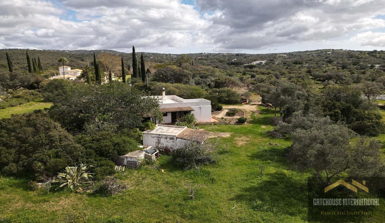 3 Bed Villa With A Large Plot In Santa Barbara Algarve67