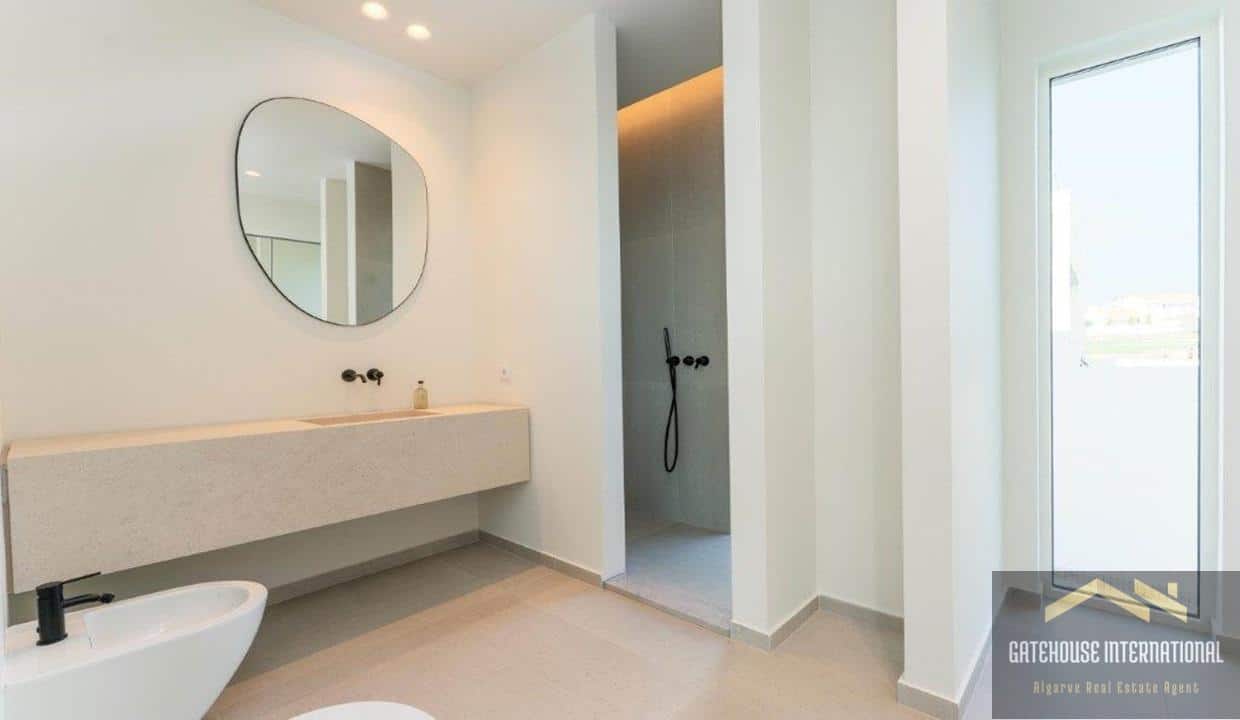 3 bed Villa For Sale In Santa Barbara de Nexe Algarve 44