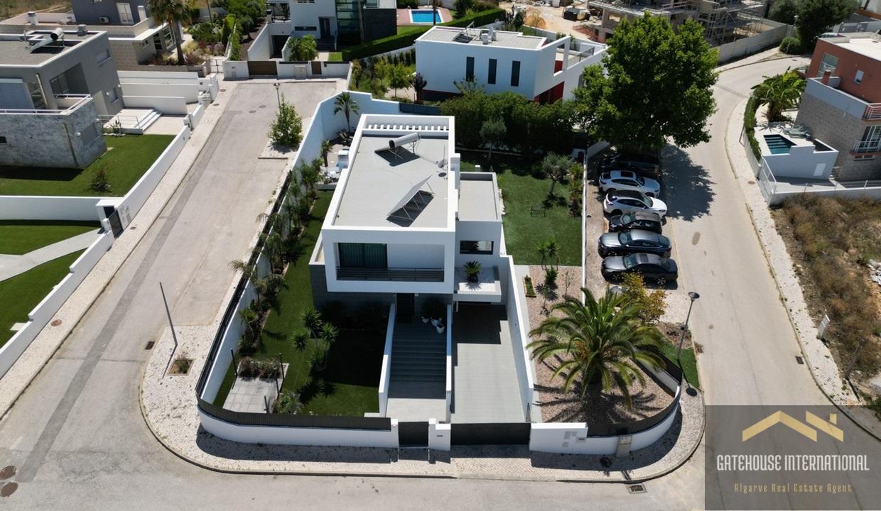 4 Bed Modern Villa In Alcantarilha Central Algarve 11