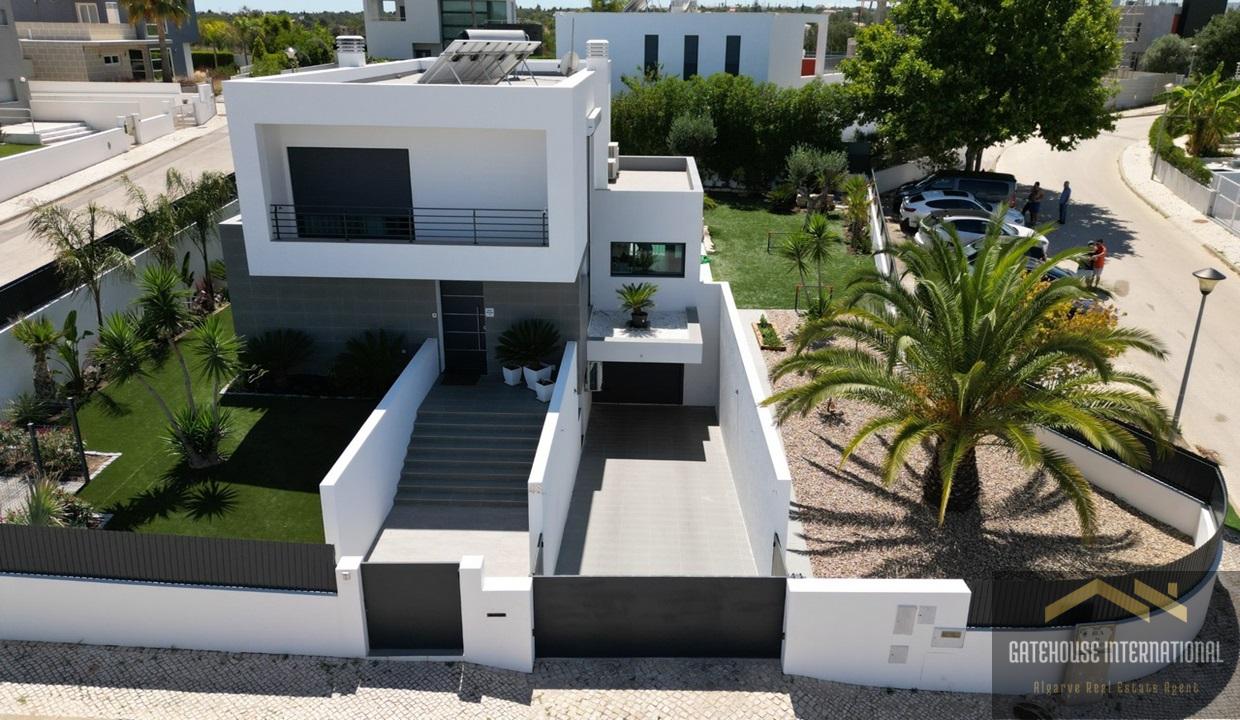 4 Bed Modern Villa In Alcantarilha Central Algarve 32