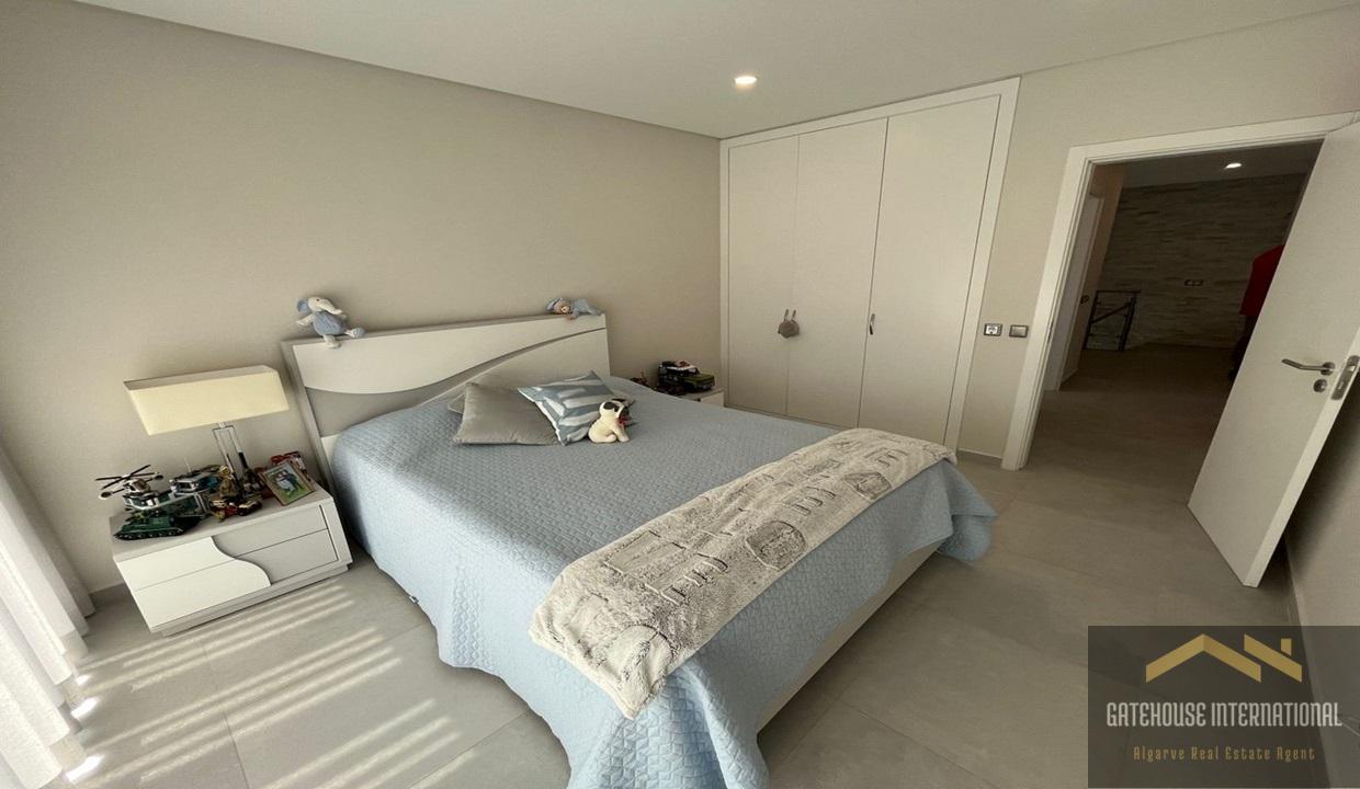 4 Bed Modern Villa In Alcantarilha Central Algarve 5
